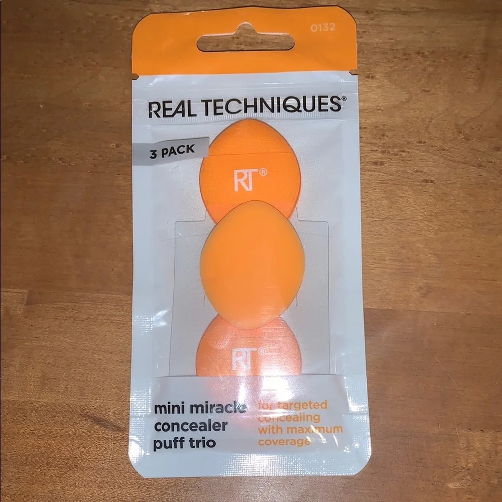 NEW Real Techniques Mini Miracle Concealer Puff Trio - Picture 3 of 4
